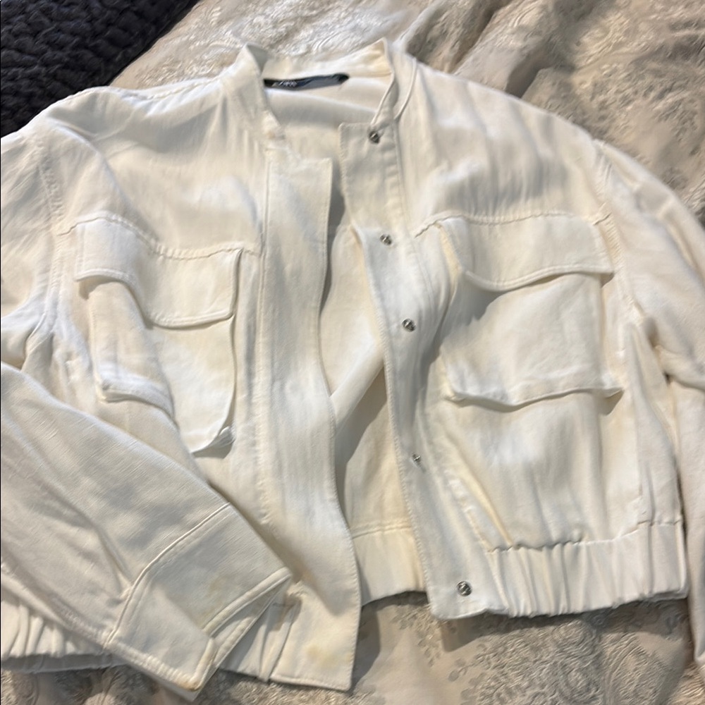 Zara White Bomber Jacket with Patch Pockets